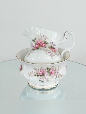 Vintage Royal Albert Lavender Rose Creamer & Sugar Bowl Set - England 1961